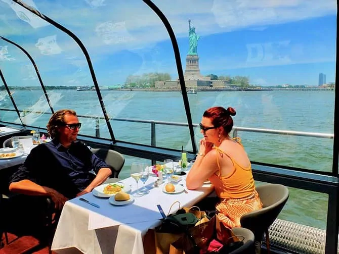 Bateaux Lunch Cruise in New York - NewYork.co.uk